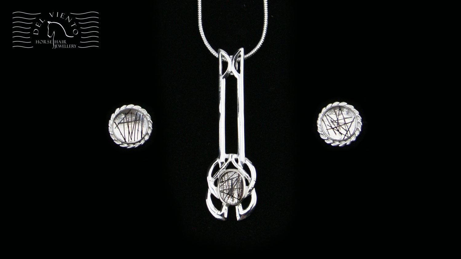 N15CAV Sterling Silver 'Double-Key' Pendant with stud earrings